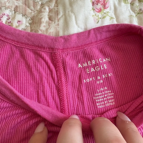 Pink Ribbed Women's Top - Picture 2 of 2